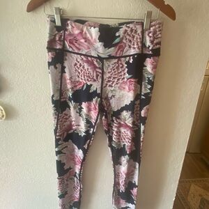 Athleta Floral Patterned Leggings (S/T)